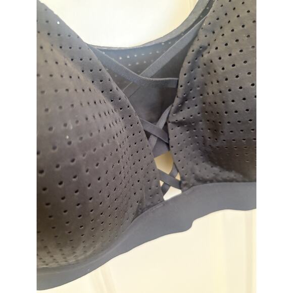 LIGHTWEIGHT by Victoria's Secret Sports Bra Women's Size 32D Black Mesh Strappy - Picture 3 of 4